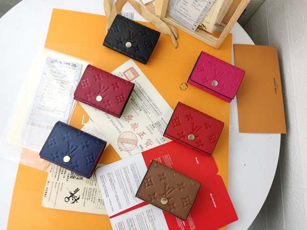 LVコピーウォレット全体デザイン